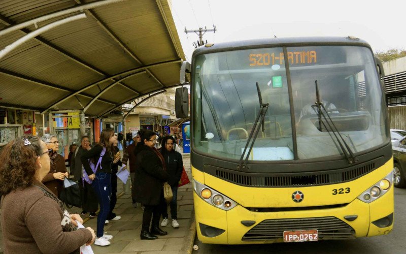 Ônibus amarelo da Sogal agora um é reforço no transporte coletivo em Canoas  | abc+