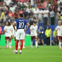 Espanha faz jogo perfeito, vence a França e está na final da Copa do Mundo