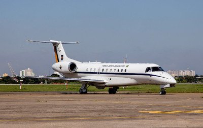 Aviões da FAB decolam do RS com toneladas de leite para combater fome em Cuba