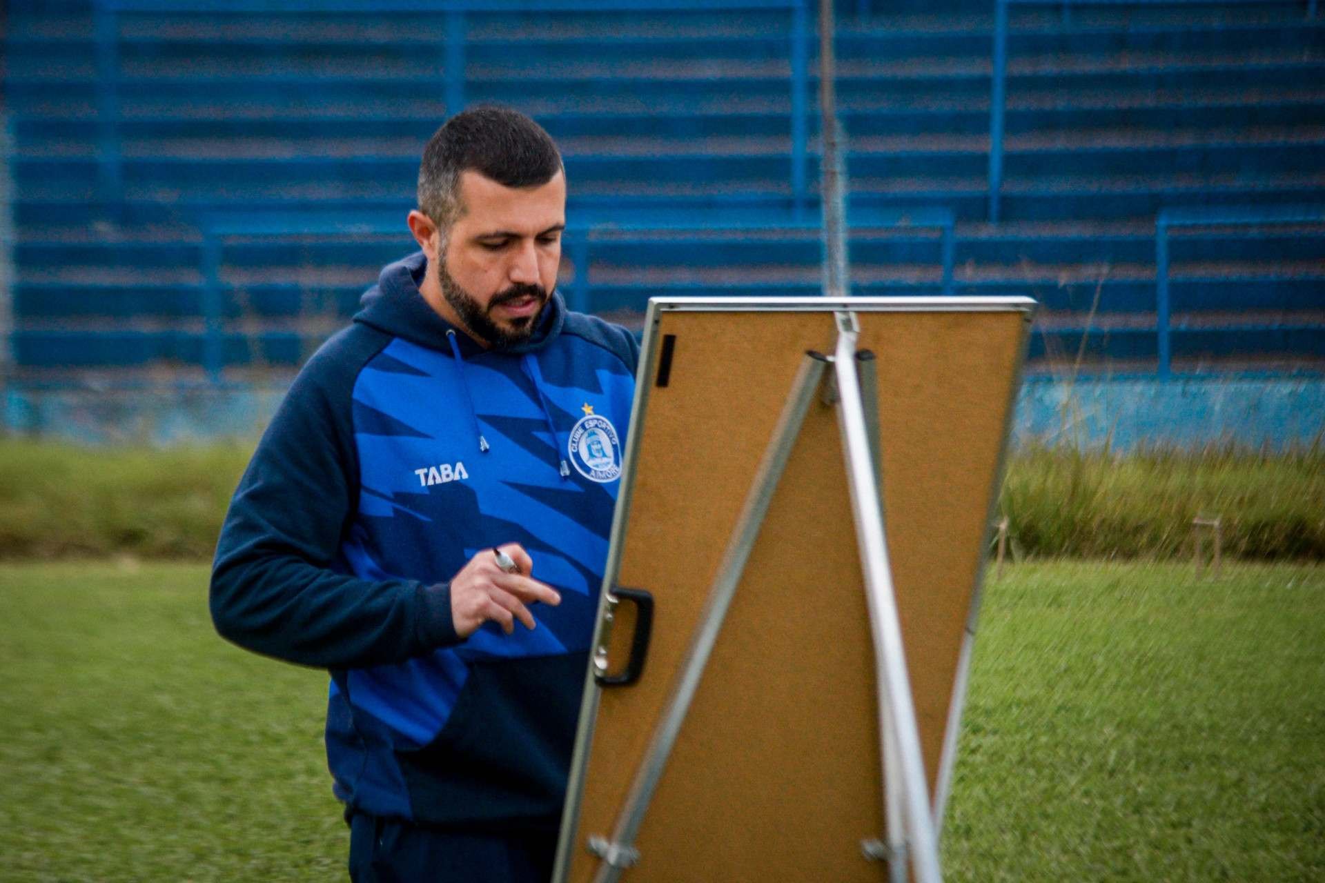 Lanzini destaca preparação do Aimoré para maratona da Divisão de Acesso