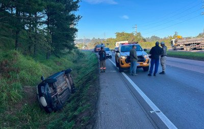 RS-122: Motorista é encontrado morto dentro de carro que caiu em barranco às margens da rodovia