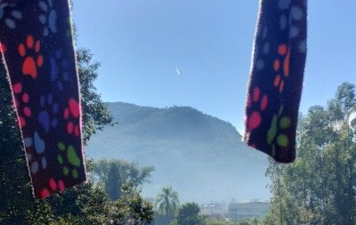 Objeto estranho "caindo" no céu intriga moradores da Serra gaúcha, mas astrônomo revela uma explicação simples