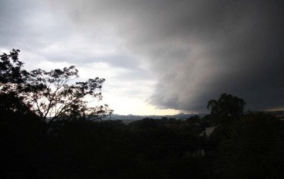 Prefeituras colocam equipes em alerta e reforçam monitoramento antes da chegada dos temporais