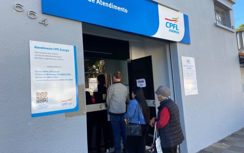 Usuários buscam atendimento na Agência de Atendimento da CPFL Energia | abc+