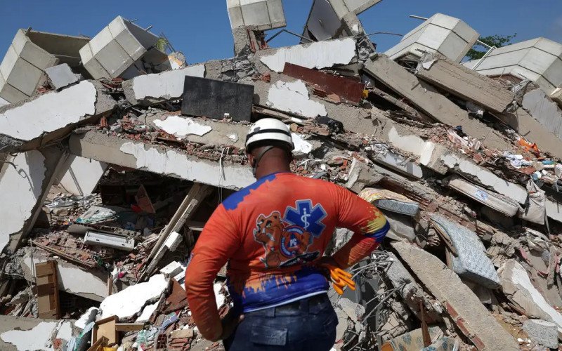 Número de mortos em terremotos na Venezuela passa de 4,8 mil | abc+