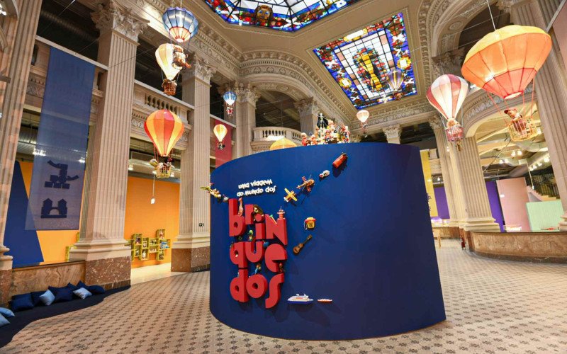 Uma Viagem ao Mundo dos Brinquedos: Nova exposição do Farol Santander Porto Alegre convida o público para brincar