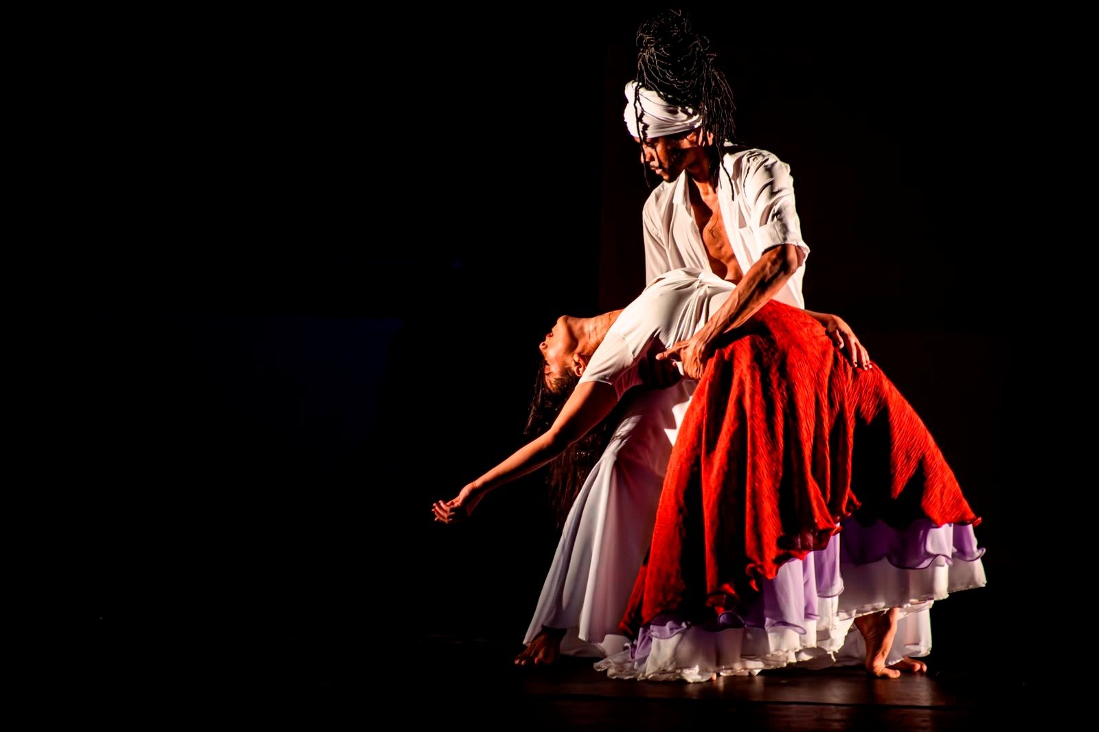 Artistas e escolas da região estarão na Mostra de Danças Ballet-Sinos 50 anos: A Arte nos Une