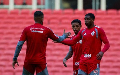 Inter goleia o Caxias em jogo-treino realizado no Beira-Rio