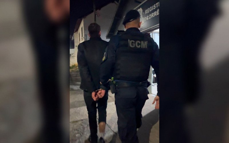 Homem foi preso em flagrante após tentar aproximação com a vítima mais uma vez | abc+