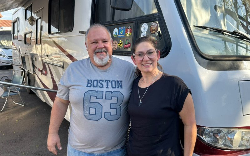 Santo e Rosangela Dalpias viajam de motorhome pelo Brasil há cinco anos
