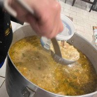 ONG Elos do Bem arrecada alimentos perecíveis para realização de sopão nas quartas; saiba como ajudar