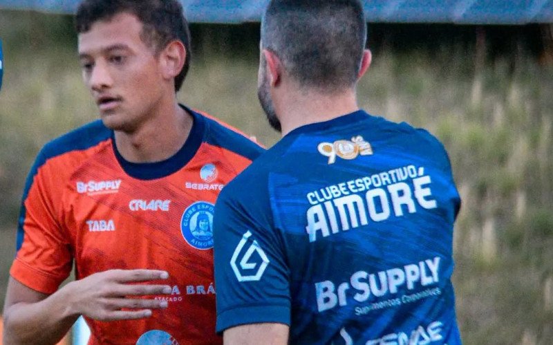Aimoré vence jogo-treino por 1 a 0 contra o Guarani de Venâncio Aires, um dos adversários no Gauchão A2 ; no destaque, o jovem goleador Shark, do sub-20 aimoresista, autor do único gol da partida preparatória