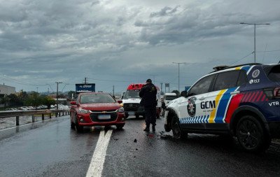 VÍDEO: Carro e viatura da GM de SL se envolvem em acidente na BR-116