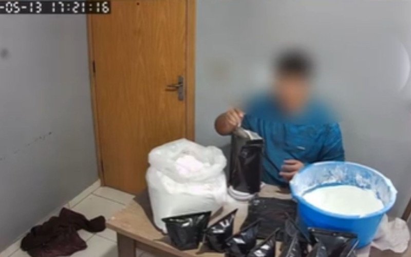 Laboratório misturava a droga com substância para fazer "reder mais" | abc+