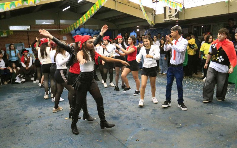  20/07/26 FEIRA DAS NAÇÕES - ESC ESTADUAL AFFONSO CHARLIER