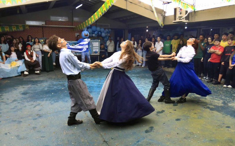  20/07/26 FEIRA DAS NAÇÕES - ESC ESTADUAL AFFONSO CHARLIER