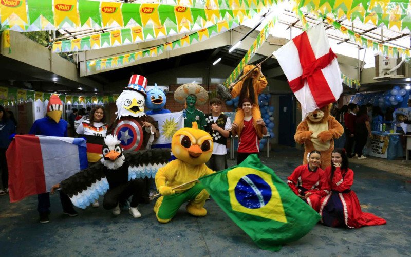 Feira das Nações movimenta a EEEM Affonso Charlier, no bairro Harmonia, nesta segunda-feira (20) | abc+