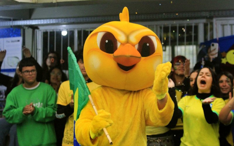  20/07/26 FEIRA DAS NAÇÕES - ESC ESTADUAL AFFONSO CHARLIER