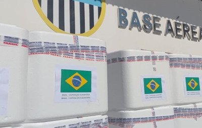 Brasil envia 4,5 toneladas de vacinas em ajuda à Venezuela