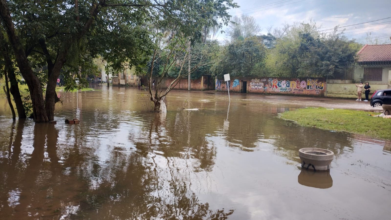 Rio dos Sinos segue sob alerta de risco muito alto para inundação em São Leopoldo