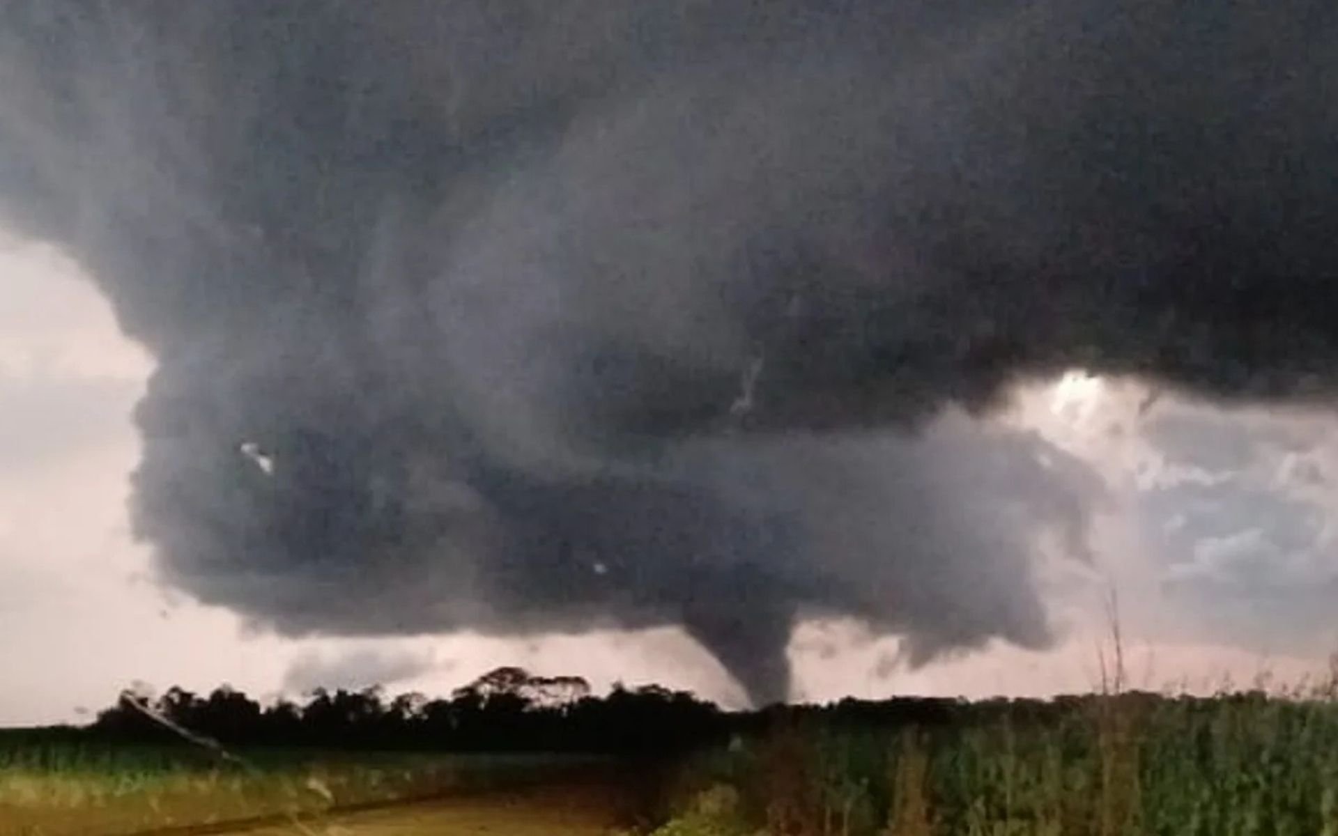 El Niño fortalece "corredor de tornados" no Sul do Brasil com 6 fenômenos  em 42 dias | abc+