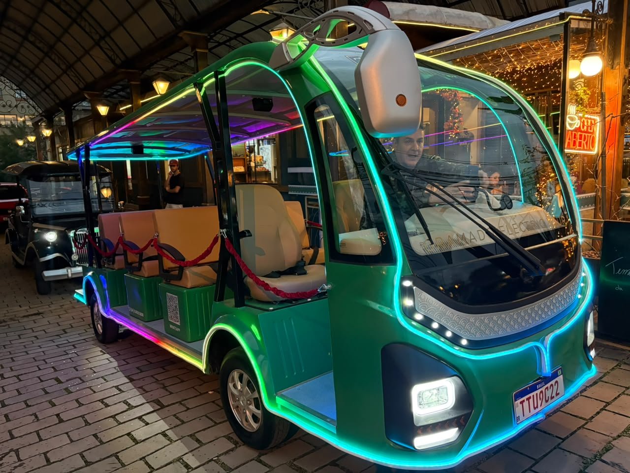 Gramado tem novo passeio turístico panorâmico com calhambeque e micro-ônibus que lembra famosos “dindinhos” do litoral