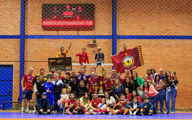 Oito e Meia &eacute; o grande campe&atilde;o da S&eacute;rie Prata de Canela