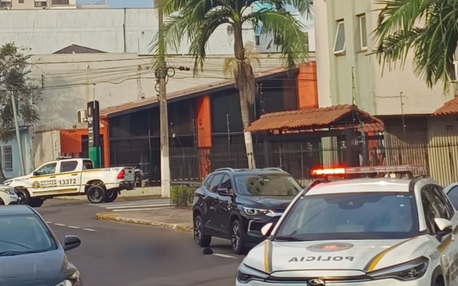“Nem cantaram pneu”: Criminosos dispararam cerca de 20 tiros para executar homem no Centro de São Leopoldo