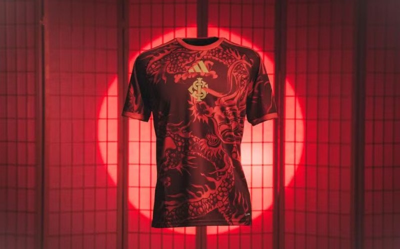 Terceiro uniforme tem refer&ecirc;ncias ao Mundial de 2006