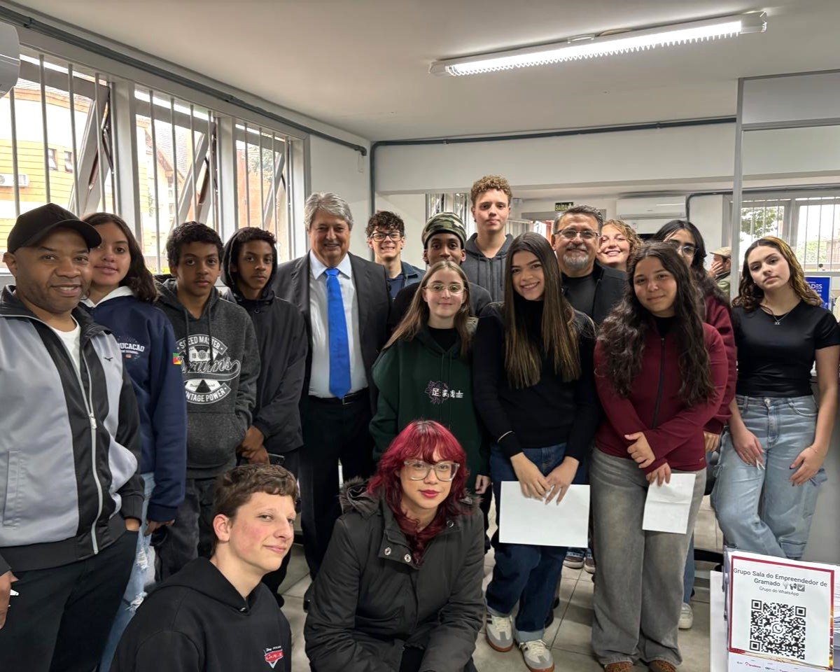 Ações de empregabilidade para jovens e pessoas com deficiência ocorrem em Gramado
