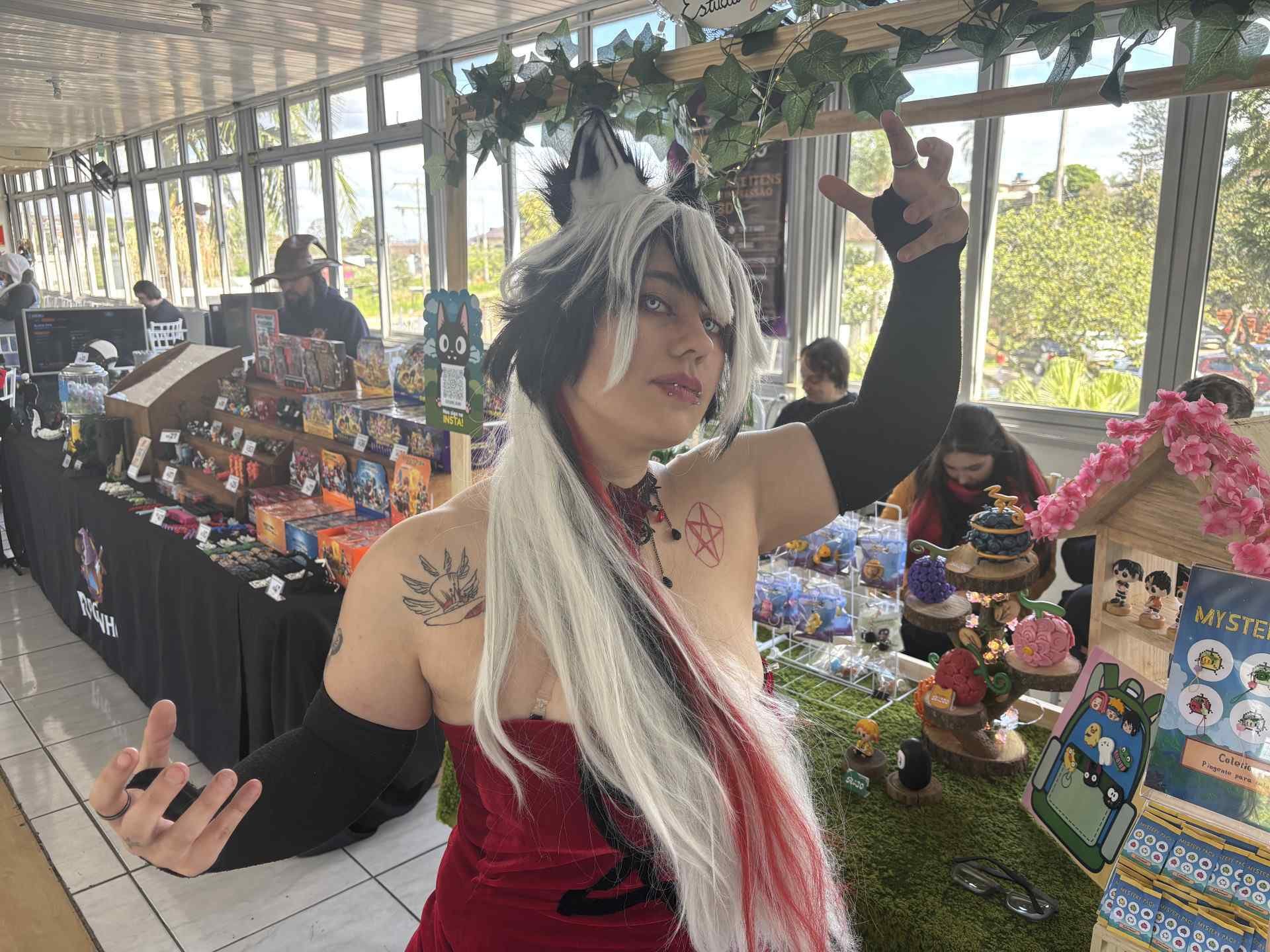 Cosplays, K-pop e RPG: Cultura pop encanta o público no Geek World em Novo Hamburgo