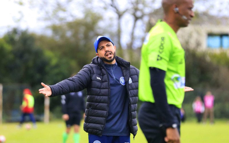 Ariel Lanzini não é mais o técnico do Aimoré | abc+