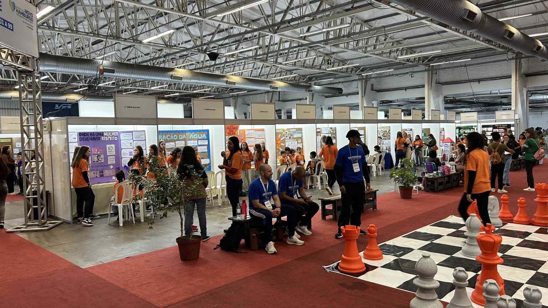 FEMINICÍDIO E HISTÓRIA NEGRA: Feira Científica de Novo Hamburgo traz temas atuais de pesquisa