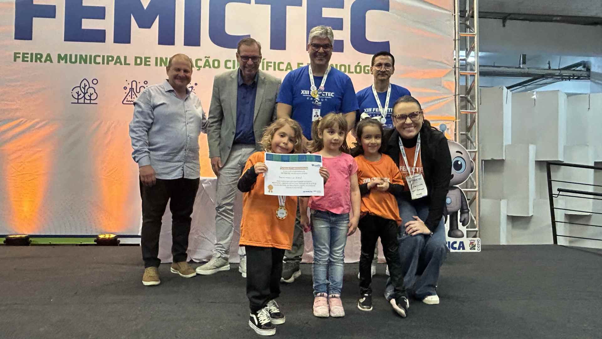 VEJA FOTOS: 50 projetos recebem credenciamento para novas feiras ao fim da Femictec