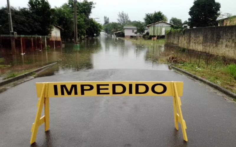 Alagamentos isolam áreas da cidade de Forquilinha