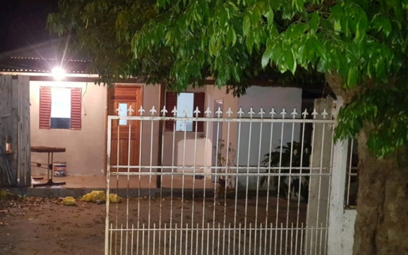 Homem é encontrado morto dentro de casa em Novo Hamburgo