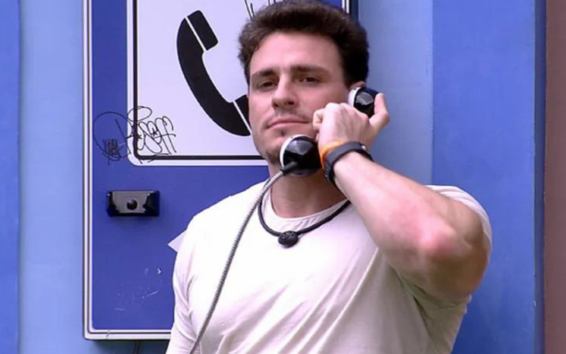 Gustavo atende big fone e vai para o paredão do BBB 23