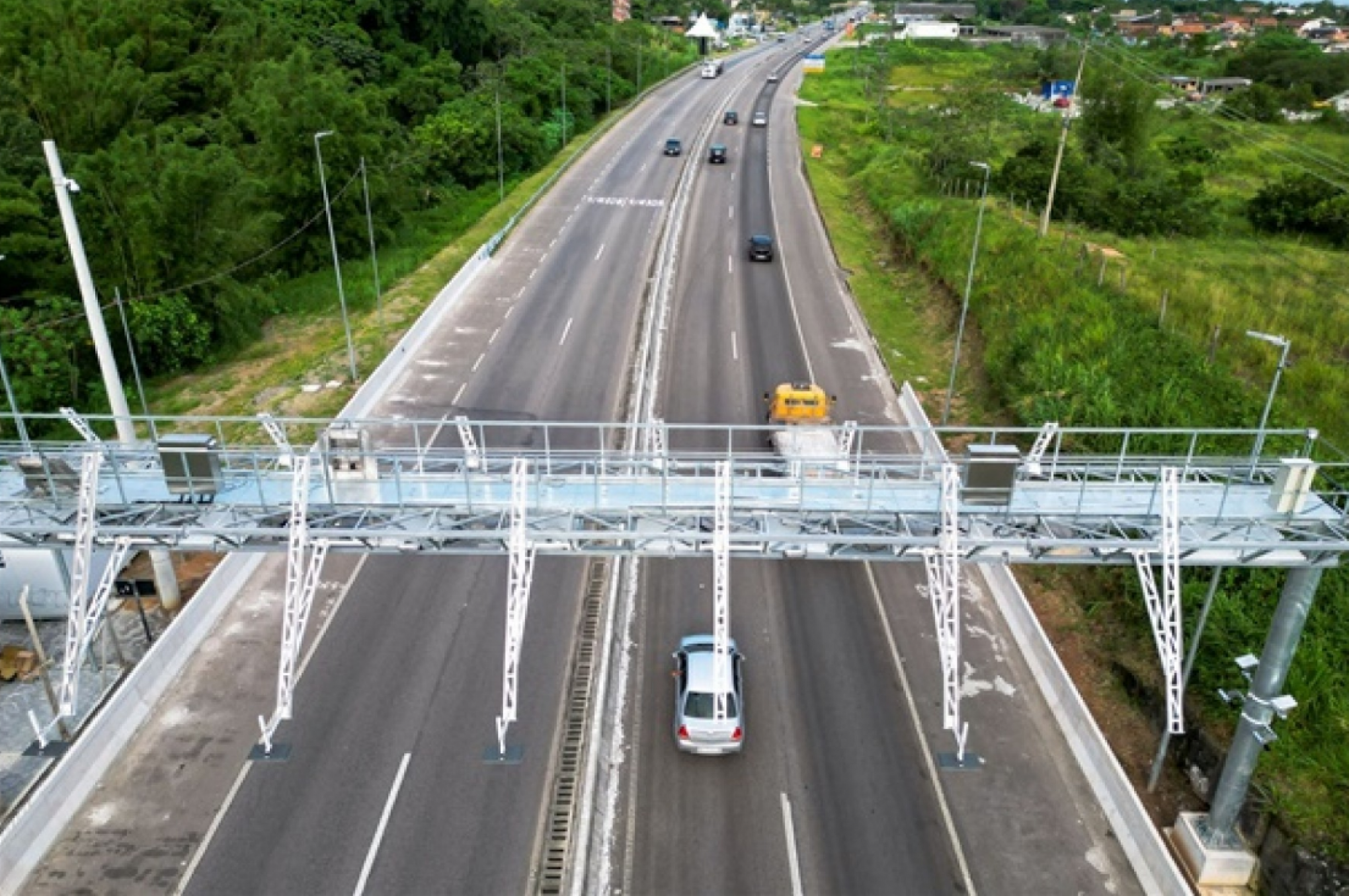 Modelo Free Flow começou a operar na BR-101, no trecho entre Rio de Janeiro e Santos, no final de março