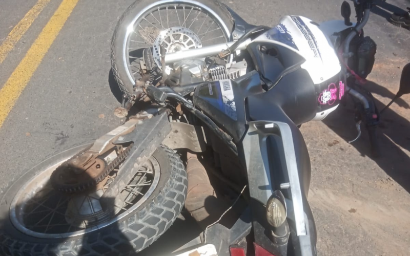 Motociclista morre no hospital após acidente com carro em avenida de Araricá