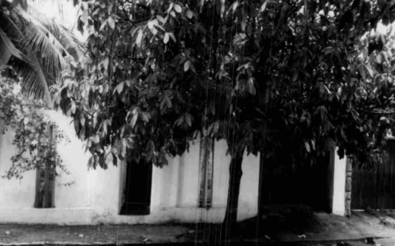  Fotografia feita e anexada ao processo em 1996 mostra fachada da casa onde viviam Maria da Penha e Marco Antonio. | Jornal NH