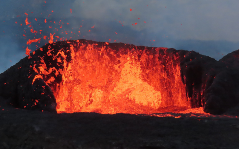 Vulcão Kilauea, no Havaí, entrou em erupção pela terceira vez este ano | Jornal NH