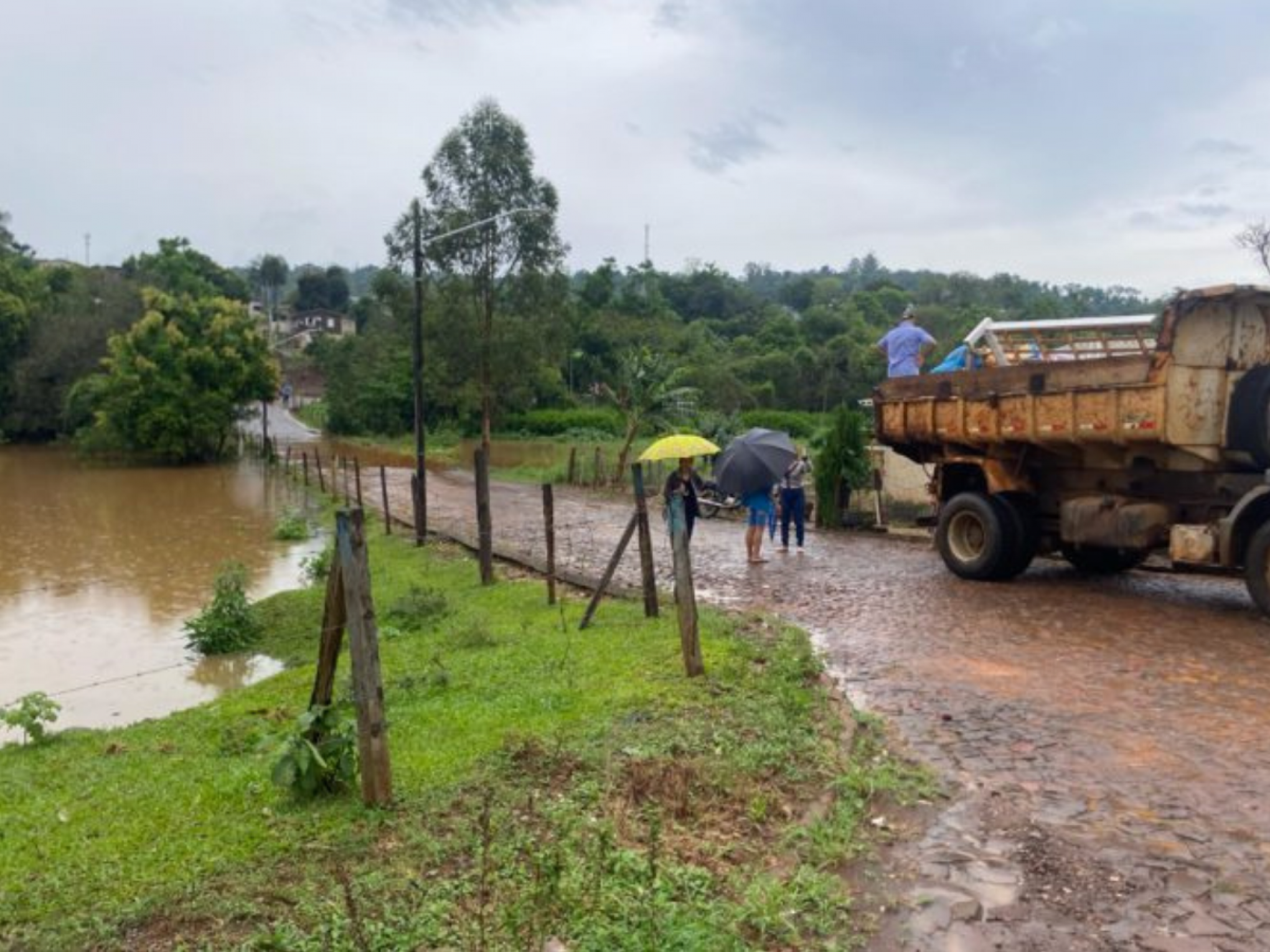 Rio Grande do Sul e Santa Catarina em alerta pela chuva forte e enchentes