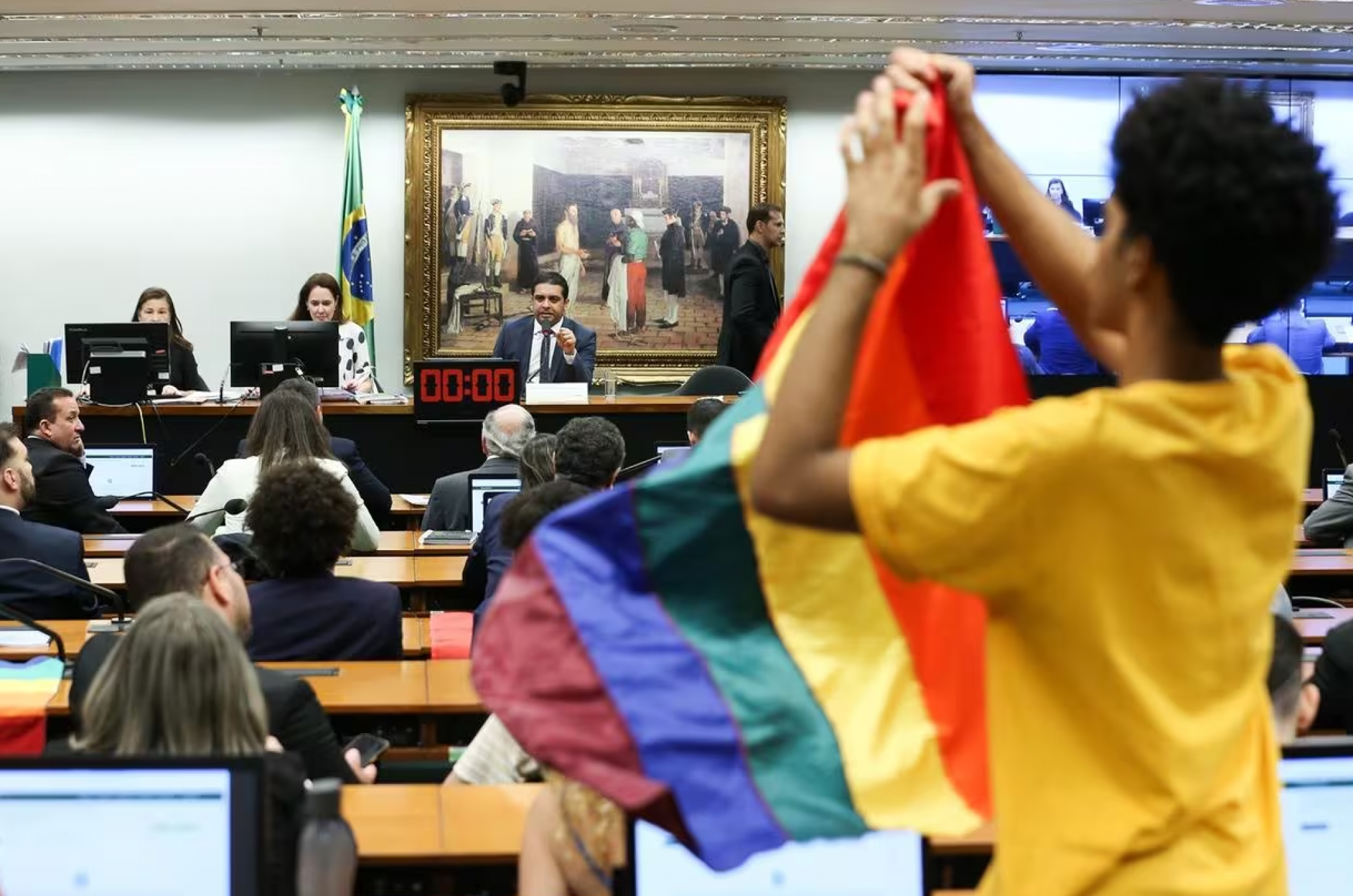 Comissão da Câmara aprova projeto que proíbe casamento entre pessoas do mesmo sexo