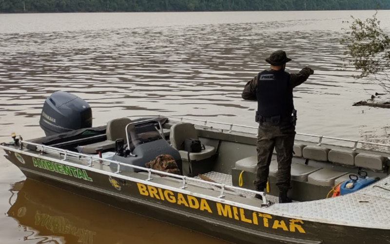 Chegam ao fim as buscas por condutor de balsa que virou com caminhão durante travessia de rio | Jornal NH