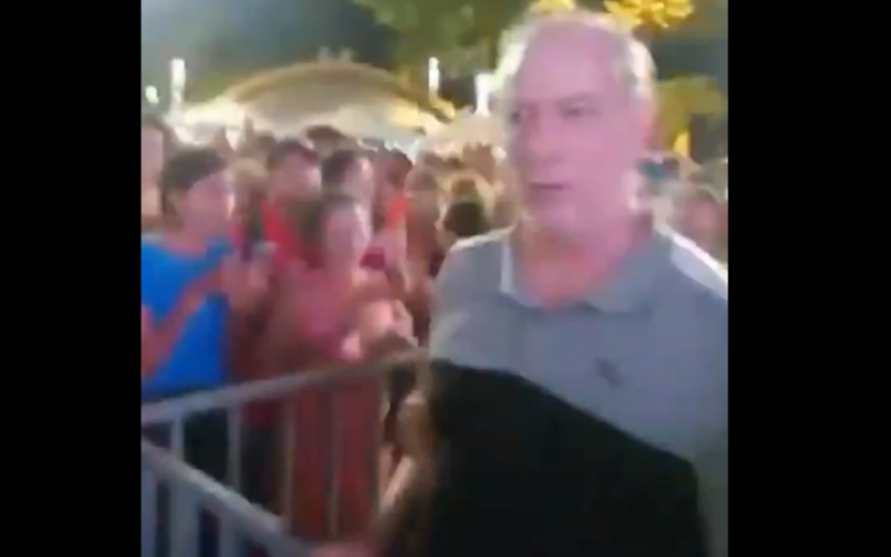 Ciro Gomes é ofendido durante show e reage | Jornal NH