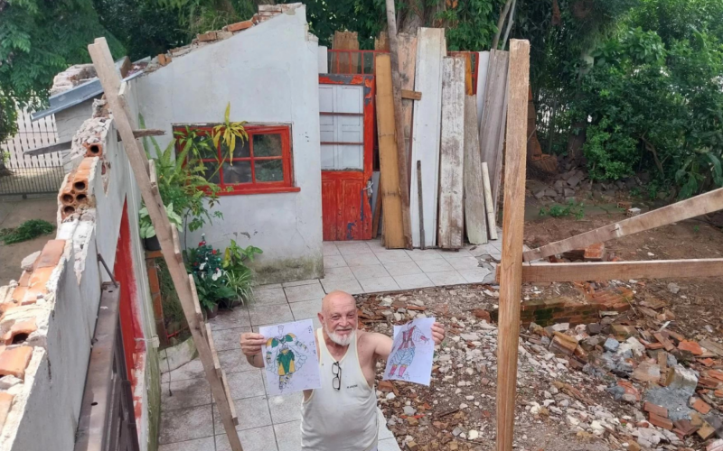 Amigos de Artur Manoel de Oliveira, o Arturzinho, fazem ação para arrecadar R$ 200 mil para reconstruir casa, no bairro Guarani  | Jornal NH