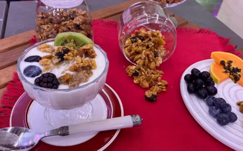 Aprenda a fazer Granola Caseira da Ana Maria Braga | abc+