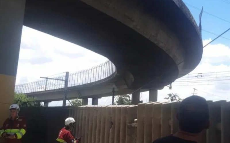 Motociclista morre ao cair de viaduto de acesso para Porto Alegre