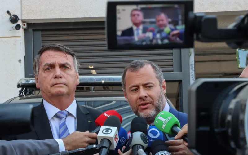 Bolsonaro volta a pedir afastamento de Moraes de inquérito sobre golpe | abc+