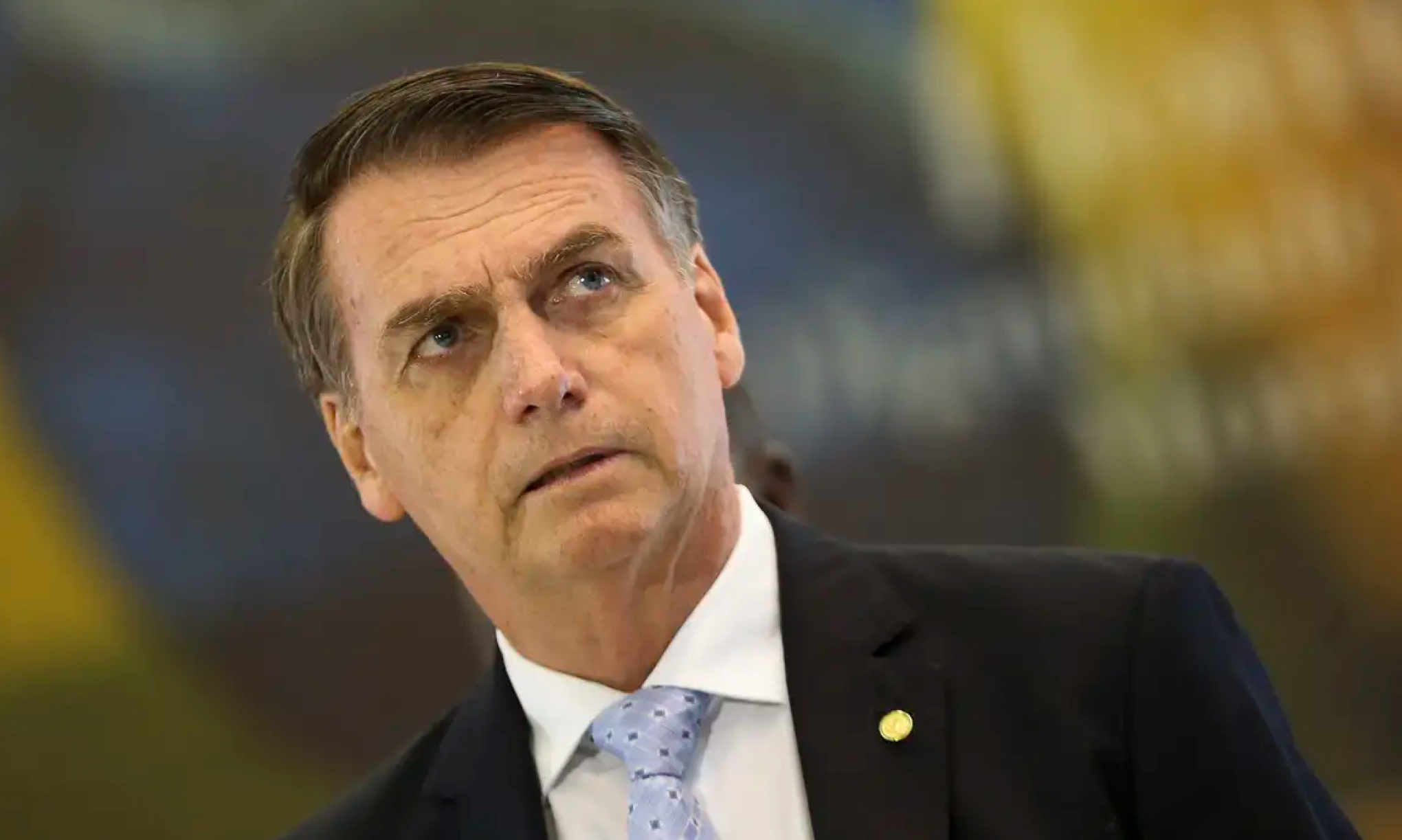 Polícia Federal vai investigar se Bolsonaro se antecipou a pedido de prisão ao ficar em embaixada